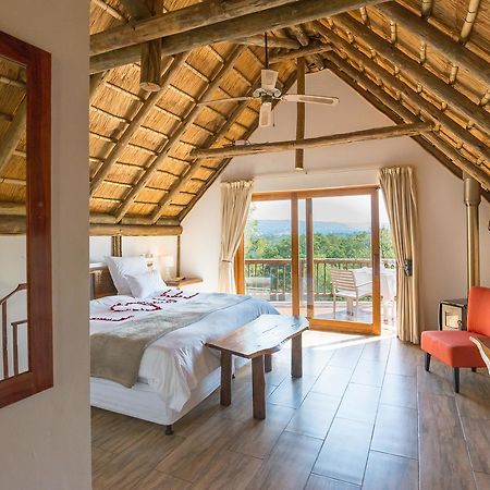 Amadwala Lodge Роодепоорт Екстериор снимка